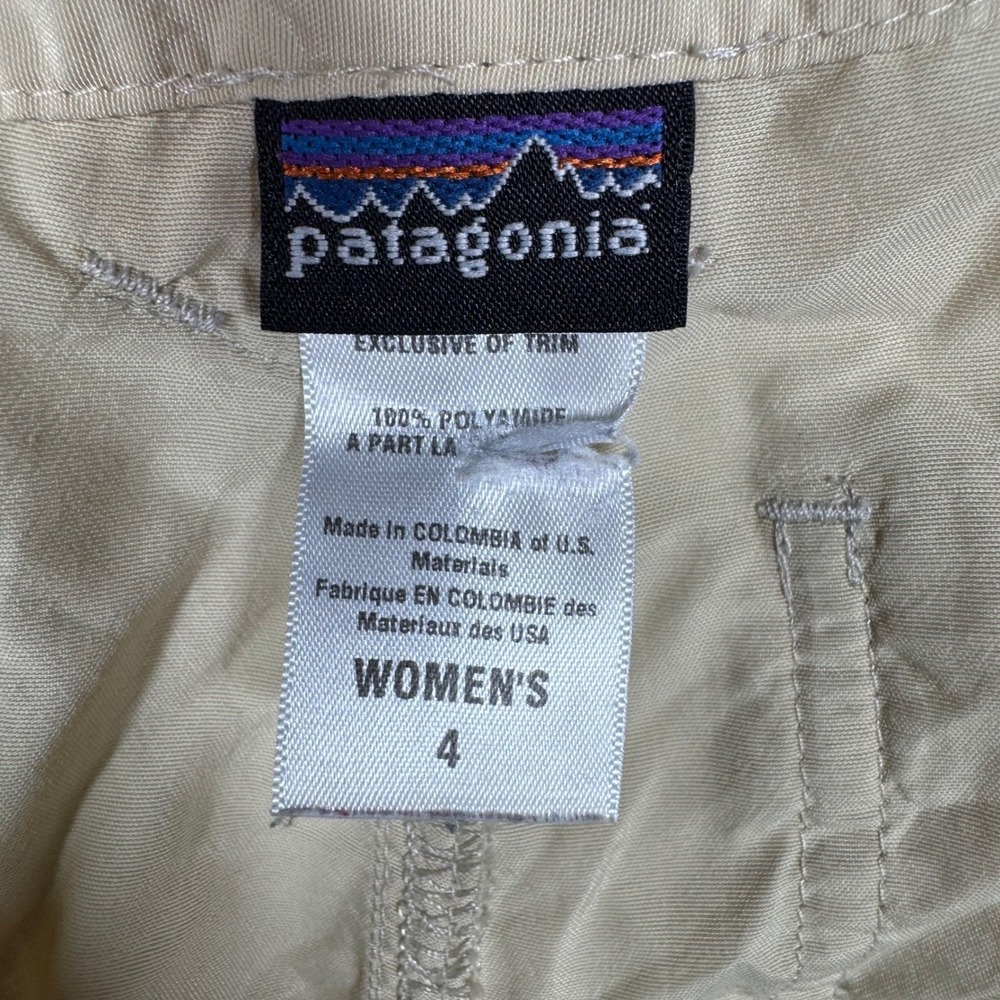 Patagonia Women's Sz 4 Khaki Tan Polyamide Hiking Cargo Pants Straight Leg 11477 - Picture 3 of 10